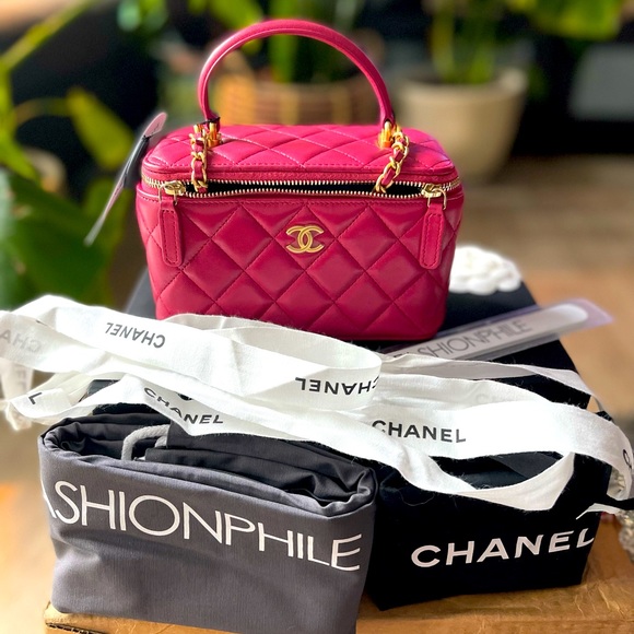 CHANEL Handbags - Chanel Vanity Top handle